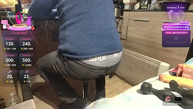 misteryman1956 online show from 04-11-26, 07:45