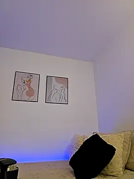 VictoriaEvaans  online show from 03-12-25, 07:59