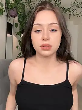 Snapshot of _SweetCandyy chatting on 12-04-24, 09:24 SweetCandyy online show from 12-04-24, 09:24