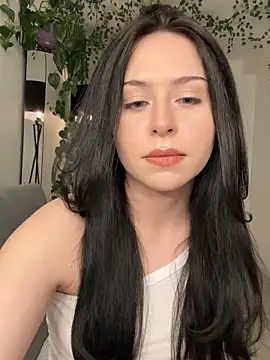 Snapshot of _SweetCandyy chatting on 12-14-24, 10:07 SweetCandyy online show from 12-14-24, 10:07