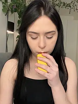 Snapshot of _SweetCandyy chatting on 02-07-25, 08:53 SweetCandyy online show from 02-07-25, 08:53