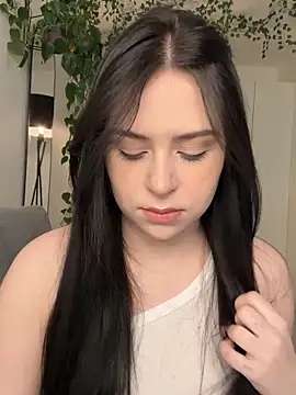 Snapshot of _SweetCandyy chatting on 02-14-25, 08:15 SweetCandyy online show from 02-14-25, 08:15