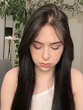 Snapshot of _SweetCandyy chatting on 02-19-25, 11:25 SweetCandyy online show from 02-19-25, 11:25