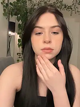 Snapshot of _SweetCandyy chatting on 02-28-25, 08:28 SweetCandyy online show from 02-28-25, 08:28