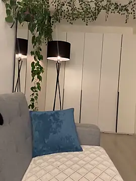 Snapshot of _SweetCandyy chatting on 03-08-25, 09:08 SweetCandyy online show from 03-08-25, 09:08