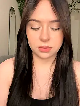 Snapshot of _SweetCandyy chatting on 10-18-25, 07:14 SweetCandyy online show from 10-18-25, 07:14