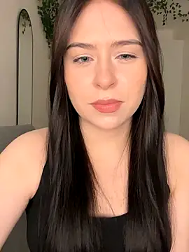 Snapshot of _SweetCandyy chatting on 10-31-25, 08:32 SweetCandyy online show from 10-31-25, 08:32