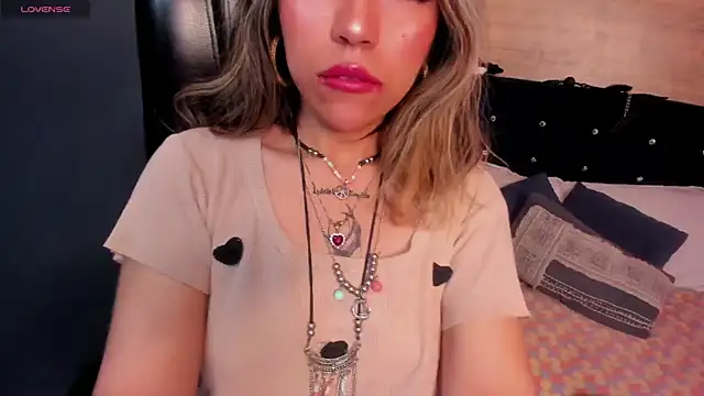 delilah fix online show from 01-26-25, 04:41