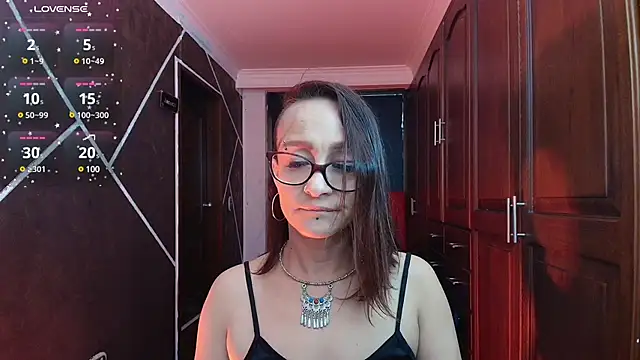 Snapshot of NatashaMason_ chatting on 01-06-25, 11:51 NatashaMason online show from 01-06-25, 11:51