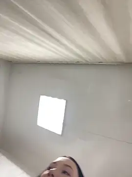 LeilaLow online show from 03-21-25, 12:06