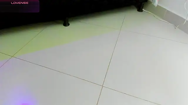 nicole  parker1 online show from 01-20-25, 12:07