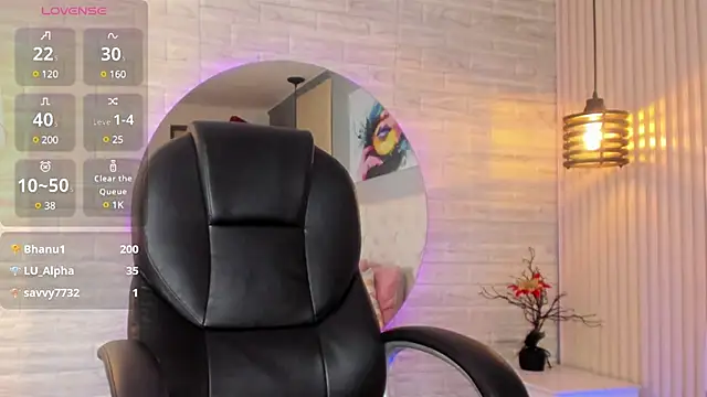 nicole  parker1 online show from 02-10-25, 03:21