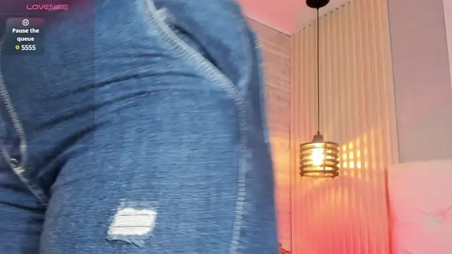 nicole  parker1 online show from 02-22-25, 04:19