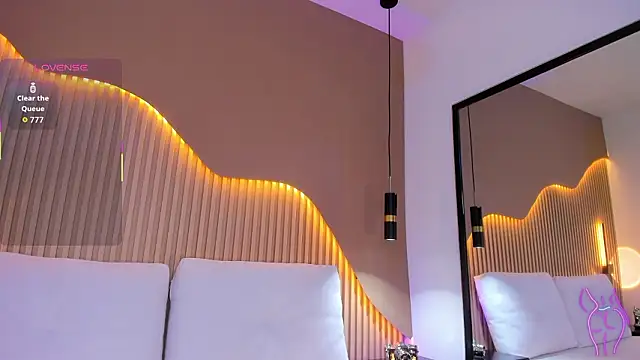 Snapshot of RenataJhonson_ chatting on 03-11-26, 06:30 RenataJhonson online show from 03-11-26, 06:30