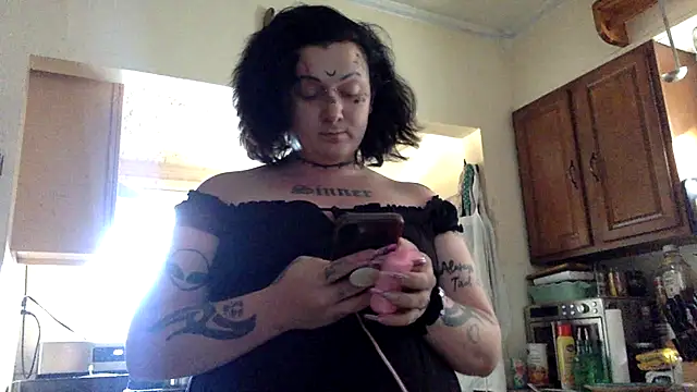 CurvyTrans2002 online show from 07-25-26, 10:29