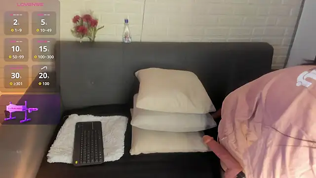 karina gomez 18 online show from 10-02-25, 11:28