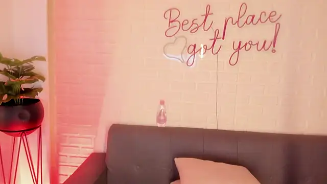 karina gomez 18 online show from 11-30-25, 11:25