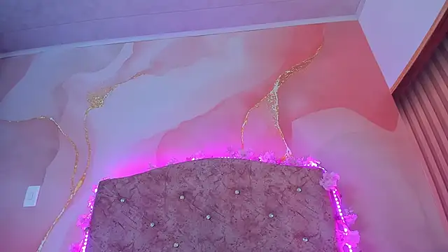 Bella  sweet online show from 02-28-25, 06:52