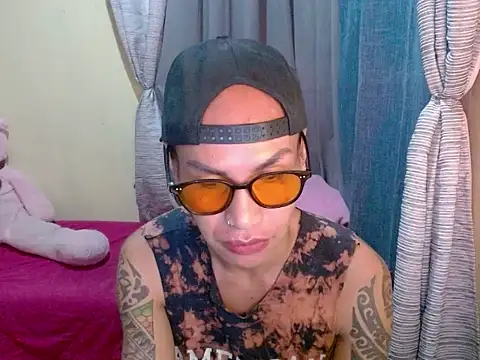 Snapshot of Indaypakay_ts chatting on 01-09-26, 12:35 Indaypakay ts online show from 01-09-26, 12:35