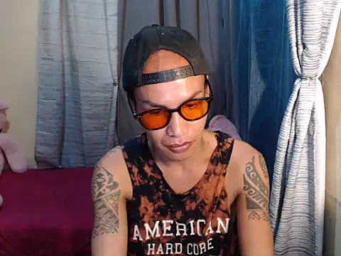 Snapshot of Indaypakay_ts chatting on 02-19-26, 12:39 Indaypakay ts online show from 02-19-26, 12:39