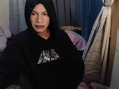 Snapshot of Indaypakay_ts chatting on 02-20-26, 07:10 Indaypakay ts online show from 02-20-26, 07:10