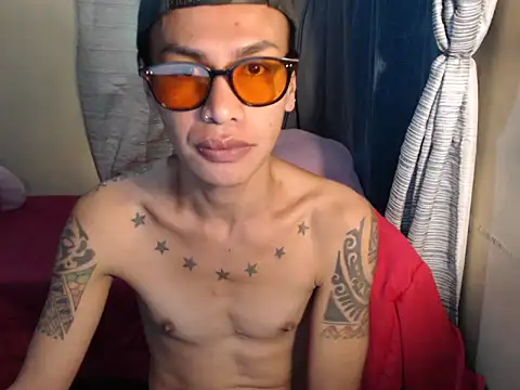 Snapshot of Indaypakay_ts chatting on 03-11-26, 04:51 Indaypakay ts online show from 03-11-26, 04:51