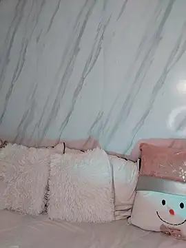 Nanda Vixen online show from 12-13-25, 10:15