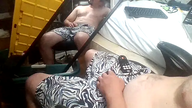 Curved4Pleasure online show from 04-28-26, 07:35