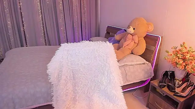 Dollyaa online show from 07-22-26, 01:19