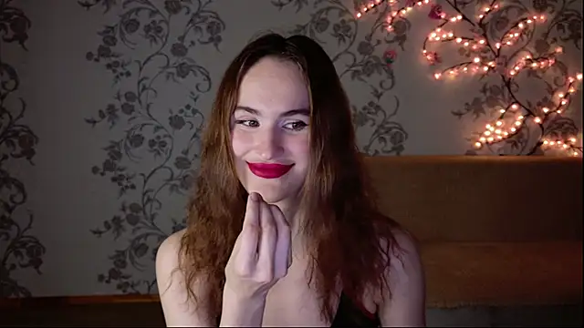 Snapshot of Felicia-Star chatting on 05-12-26, 05:32 Felicia-Star online show from 05-12-26, 05:32