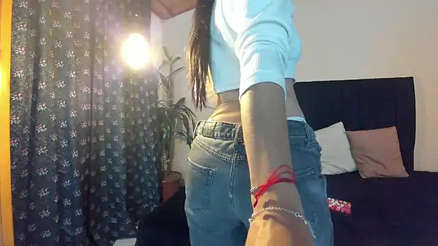 ChloeTurner  online show from 01-29-25, 11:41