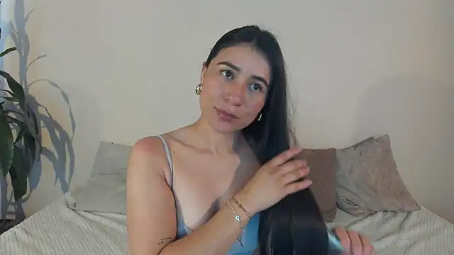 ChloeTurner  online show from 02-02-25, 06:53