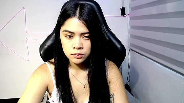 Snapshot of team_dinamite69 chatting on 05-19-26, 12:11 team dinamite69 online show from 05-19-26, 12:11