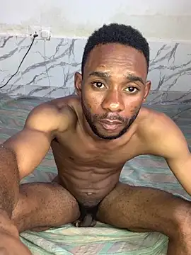 Snapshot of vergaswerrtt chatting on 12-15-25, 11:36 vergaswerrtt online show from 12-15-25, 11:36