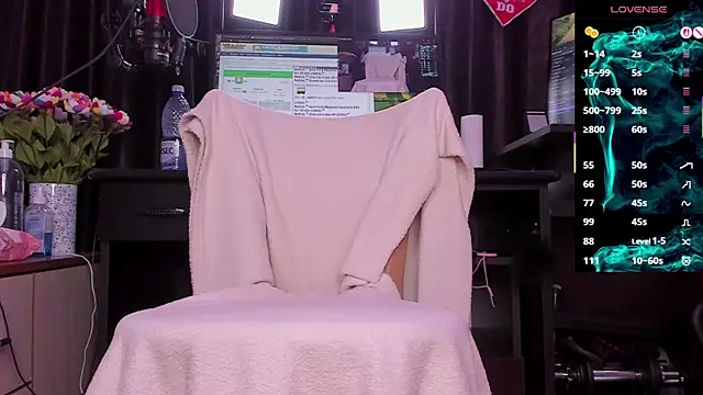 Raissa sky26 online show from 12-16-25, 03:33