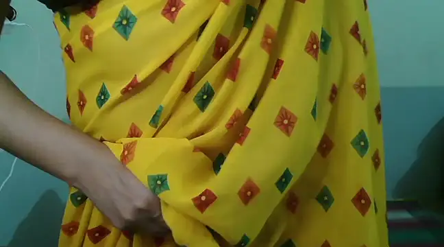 Snapshot of NithyaSingh chatting on 03-10-25, 09:18 NithyaSingh online show from 03-10-25, 09:18