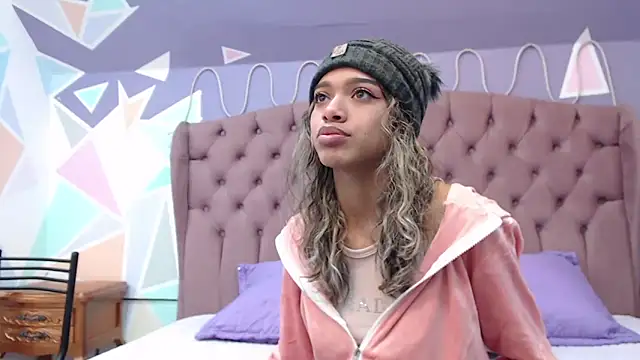 BritneyCollins online show from 02-13-25, 11:50