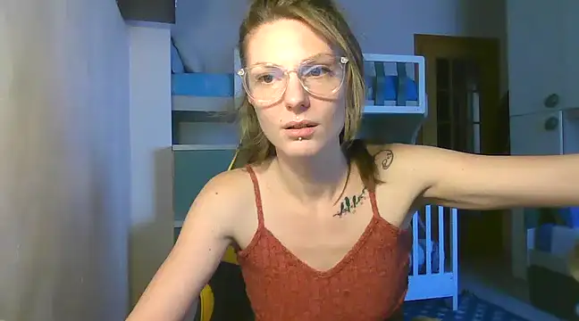 Snapshot of Feli_blue chatting on 12-03-24, 12:16 Feli blue online show from 12-03-24, 12:16