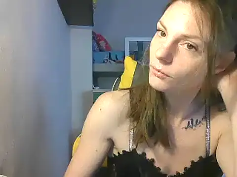 Snapshot of Feli_blue chatting on 12-12-24, 08:14 Feli blue online show from 12-12-24, 08:14