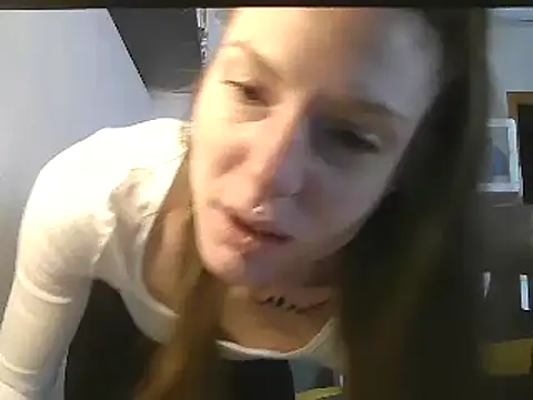 Snapshot of Feli_blue chatting on 12-17-24, 09:50 Feli blue online show from 12-17-24, 09:50