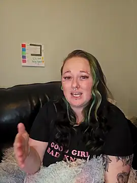 Snapshot of Bunny_Cummings chatting on 09-23-25, 09:40 Bunny Cummings online show from 09-23-25, 09:40