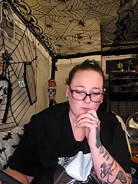 Snapshot of Bunny_Cummings chatting on 11-09-25, 10:41 Bunny Cummings online show from 11-09-25, 10:41