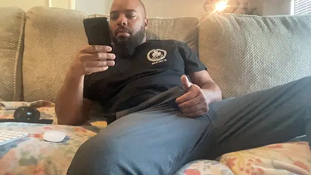 Snapshot of Bbcfun44 chatting on 12-20-24, 04:36 Bbcfun44 online show from 12-20-24, 04:36