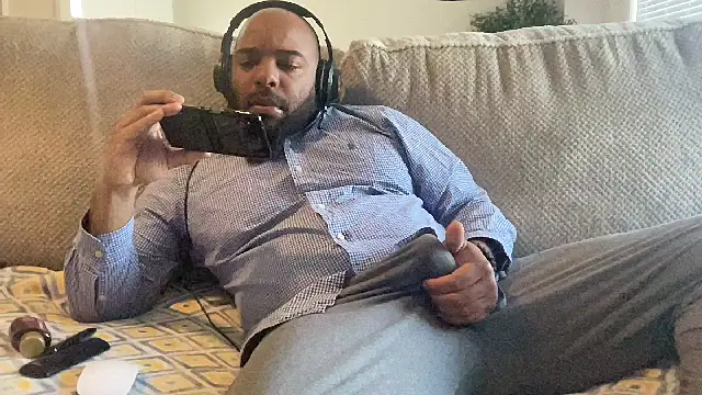 Snapshot of Bbcfun44 chatting on 01-06-25, 06:31 Bbcfun44 online show from 01-06-25, 06:31