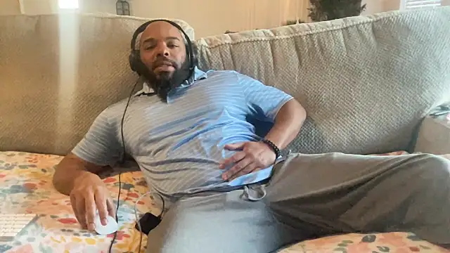 Snapshot of Bbcfun44 chatting on 01-23-25, 03:22 Bbcfun44 online show from 01-23-25, 03:22