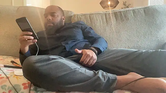 Snapshot of Bbcfun44 chatting on 01-27-25, 06:52 Bbcfun44 online show from 01-27-25, 06:52