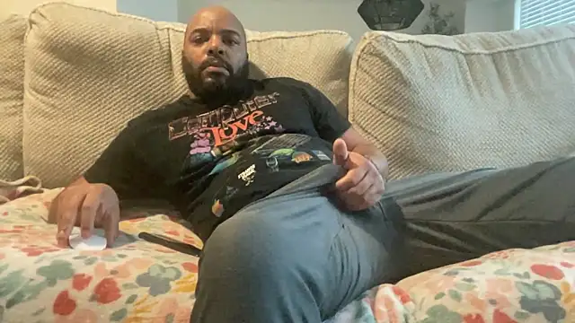 Snapshot of Bbcfun44 chatting on 02-12-25, 10:37 Bbcfun44 online show from 02-12-25, 10:37