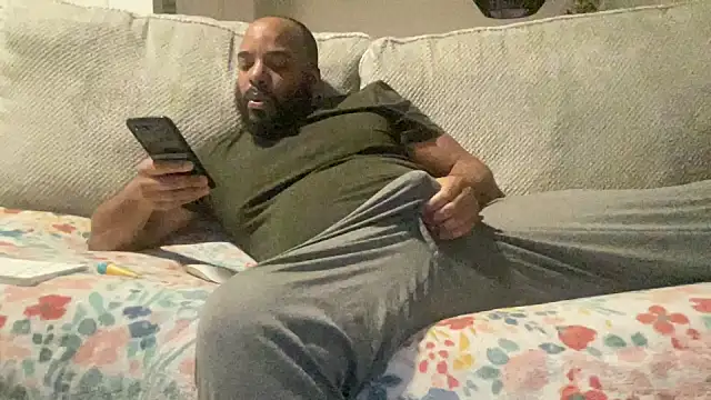 Snapshot of Bbcfun44 chatting on 02-16-25, 08:43 Bbcfun44 online show from 02-16-25, 08:43