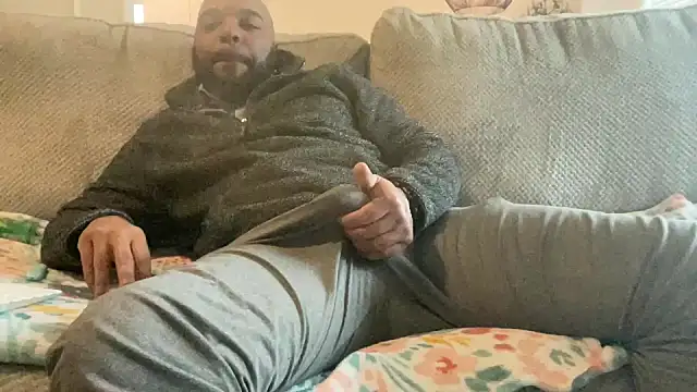 Snapshot of Bbcfun44 chatting on 02-19-25, 10:31 Bbcfun44 online show from 02-19-25, 10:31