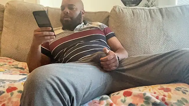 Snapshot of Bbcfun44 chatting on 02-20-25, 07:41 Bbcfun44 online show from 02-20-25, 07:41